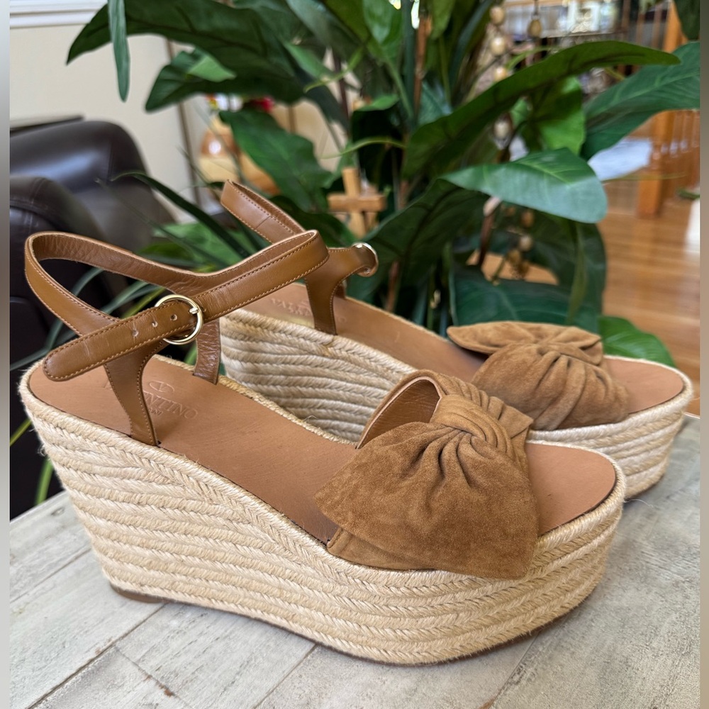 Valentino 🍒 Wedges 🍒 Espadrilles 🍒